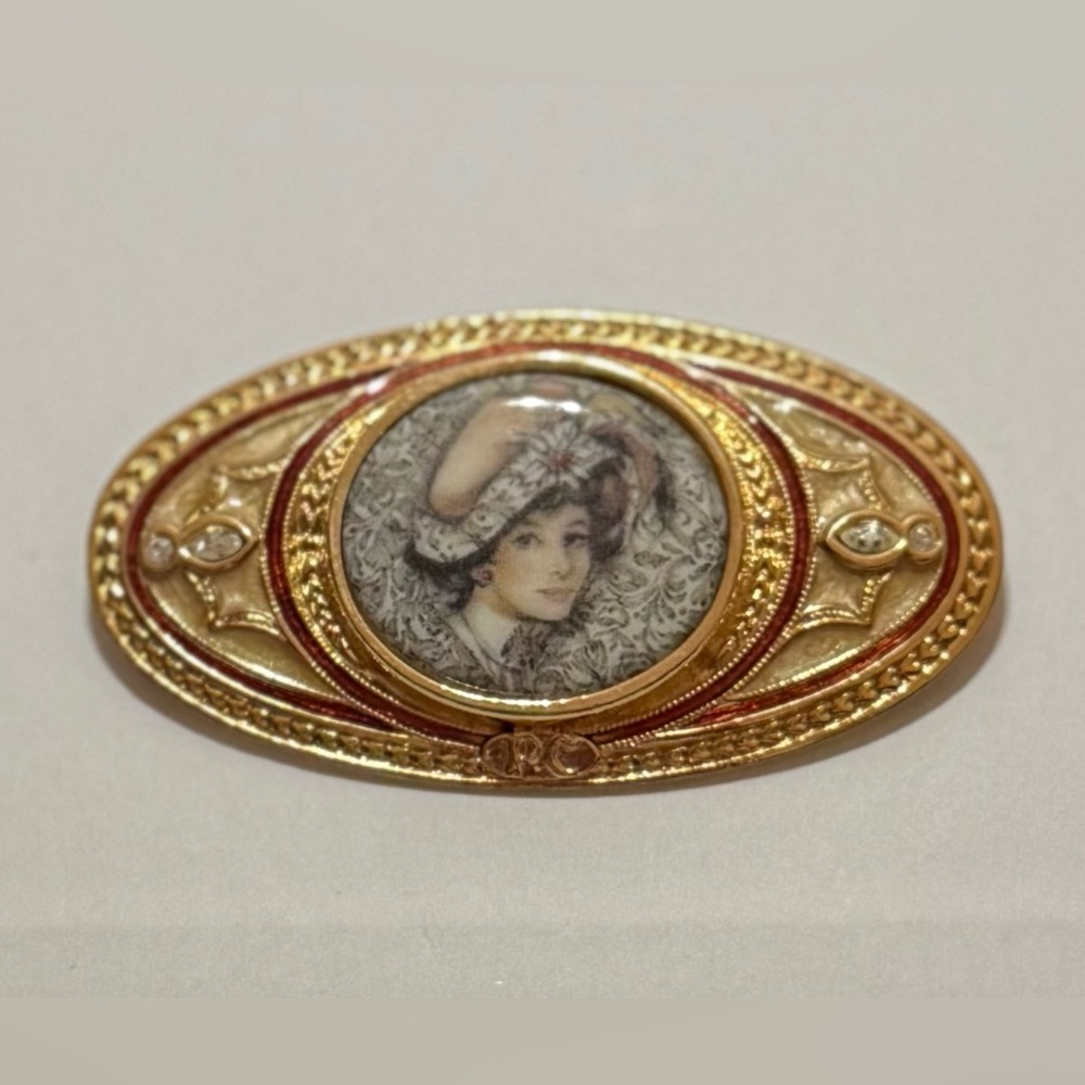 Vintage Avon President's Club Brooch.